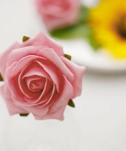 HIER_5120 Artificial Roses & Silk Sunflowers Mix Flower Box DIY Foam Flower Bouquets - Burgundy/Pink