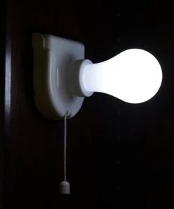 Silkflowersfactory LED Lighting Wholesale Battery Operated Cordless Stick Up Light Bulb For Cabinet Closet Lamp